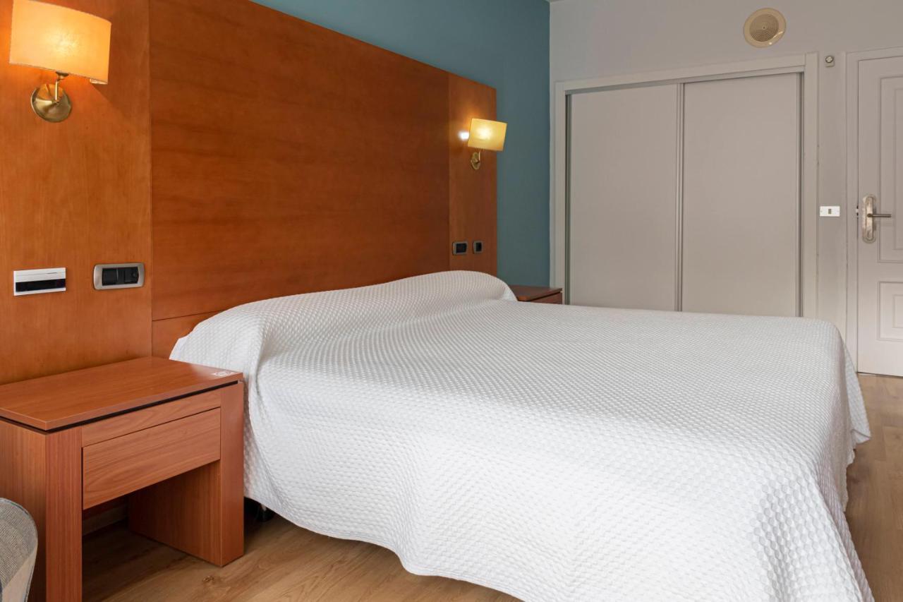 Hotel Novo Muino ア・グアルダ エクステリア 写真